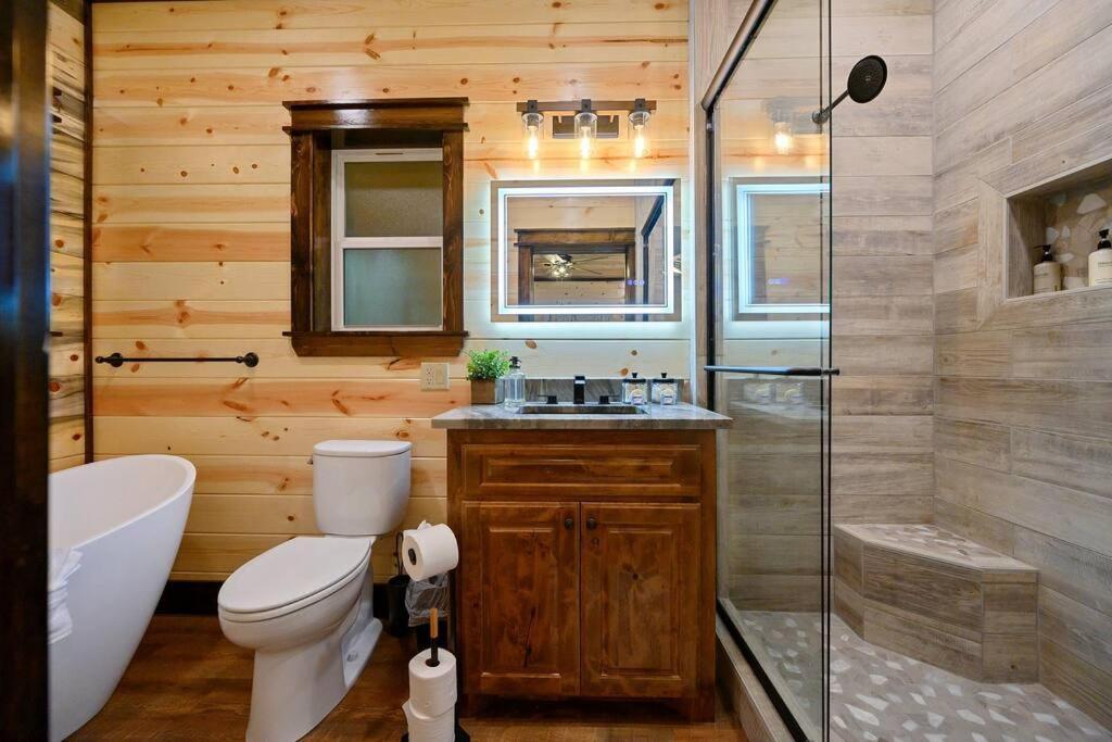 The Whiskey Trip! Family Getaway Villa Broken Bow Exterior photo