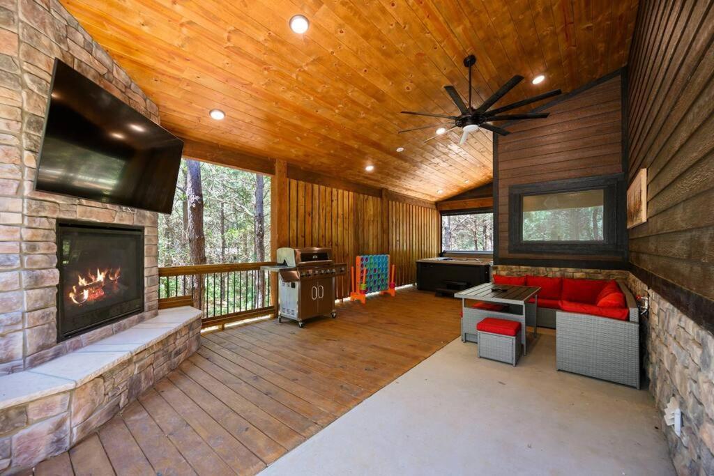 The Whiskey Trip! Family Getaway Villa Broken Bow Exterior photo