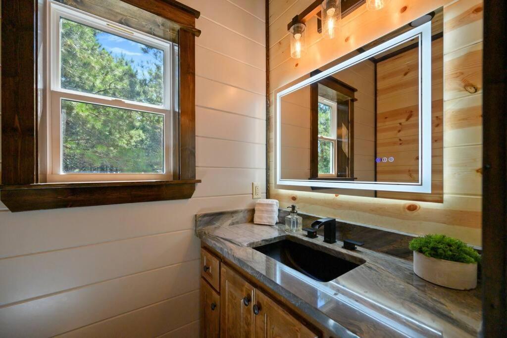 The Whiskey Trip! Family Getaway Villa Broken Bow Exterior photo