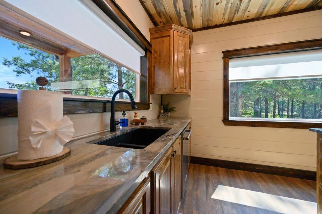 The Whiskey Trip! Family Getaway Villa Broken Bow Exterior photo