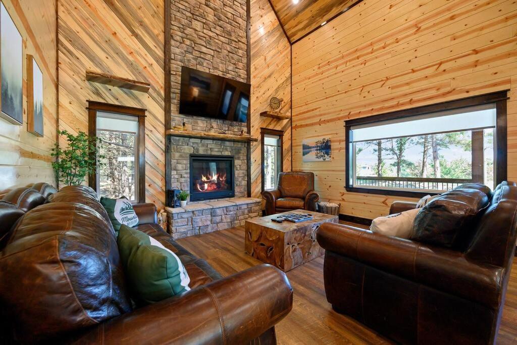 The Whiskey Trip! Family Getaway Villa Broken Bow Exterior photo