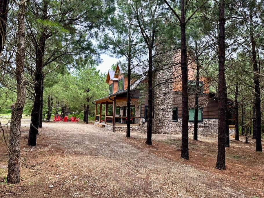 The Whiskey Trip! Family Getaway Villa Broken Bow Exterior photo